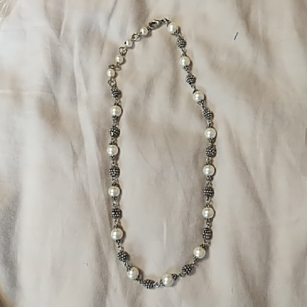 Silver And Pearl Necklace